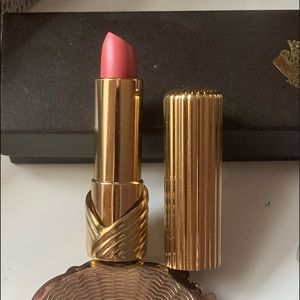 Elizabeth Arden Luxury Lip Sheer in Gentleberry